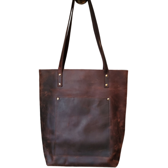 Handbags - Never used. Brown leather tote